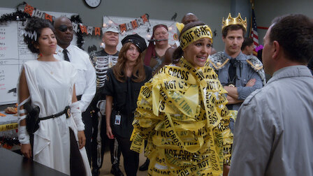 Watch Halloween. Episode 6 of Season 1.